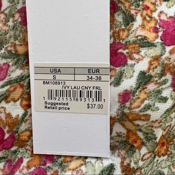 Baby Love Me Mini in Ivory Steve Madden Small NWT (FLAW) - Picture 9 of 9